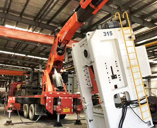 文教镇附近随车吊出租，轻松解决运输难题